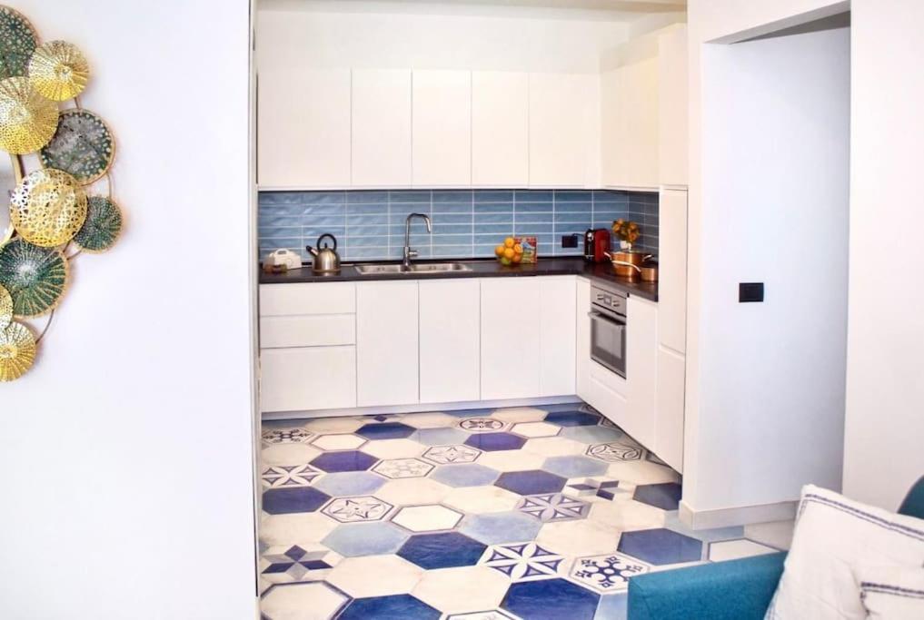 Suite Apartments Branco - Infinity Pool & Sea View - 5 Minuti Dal Centro Taormina Kültér fotó