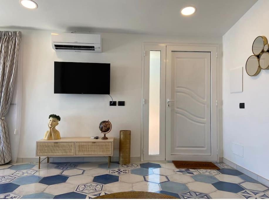 Suite Apartments Branco - Infinity Pool & Sea View - 5 Minuti Dal Centro Taormina Kültér fotó