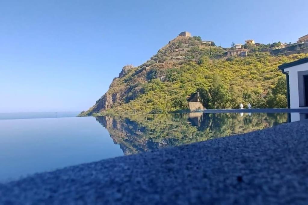 Suite Apartments Branco - Infinity Pool & Sea View - 5 Minuti Dal Centro Taormina Kültér fotó
