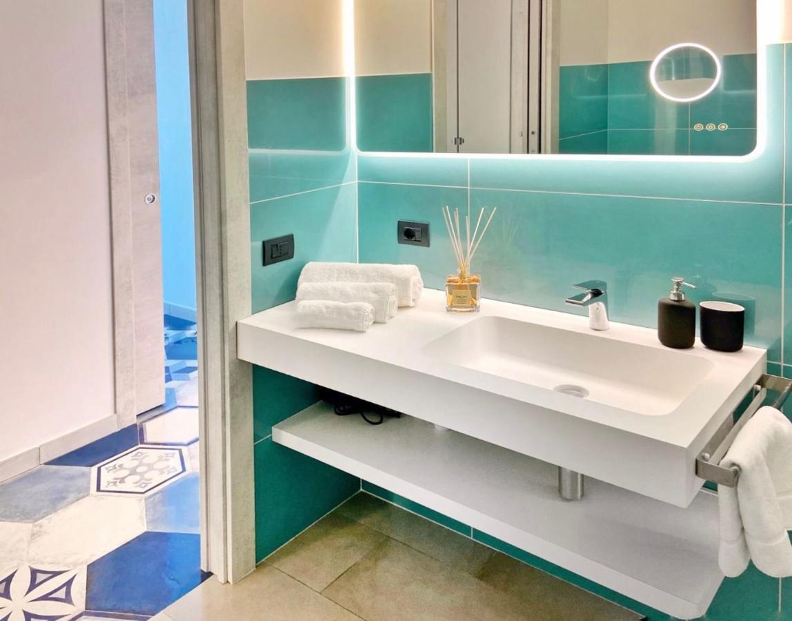 Suite Apartments Branco - Infinity Pool & Sea View - 5 Minuti Dal Centro Taormina Kültér fotó