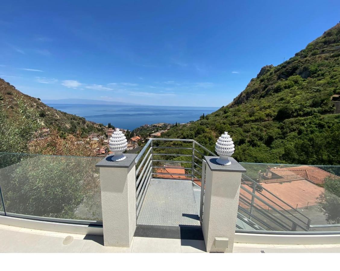 Suite Apartments Branco - Infinity Pool & Sea View - 5 Minuti Dal Centro Taormina Kültér fotó