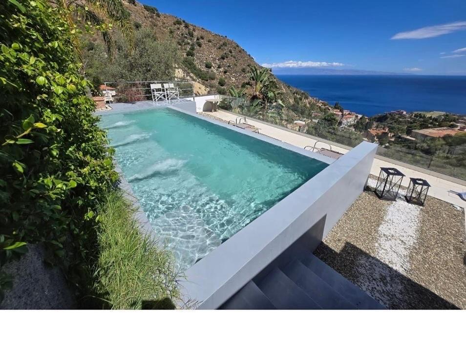 Suite Apartments Branco - Infinity Pool & Sea View - 5 Minuti Dal Centro Taormina Kültér fotó